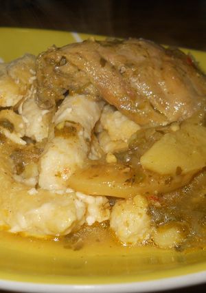 Una foto de Malfattis de zapallo con salsa de  fondo de ave clarificada