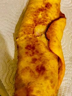 Sonkával, juhtúróval töltött LIDL lángos recept fotója