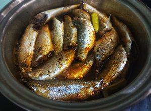 Hình của món Cá đối kho tiêu.