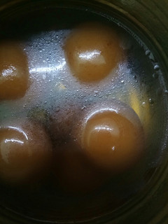 குலோப் ஜாமுன்(gulab jamun recipe in tamil) செய்முறை முக்கிய புகைப்படம்