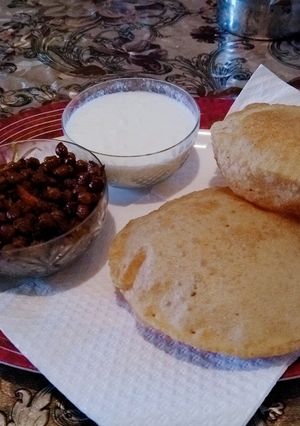 A picture of Sunday puri chana.