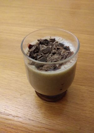 Foto di Bicchiere alla frutta con composta di mora