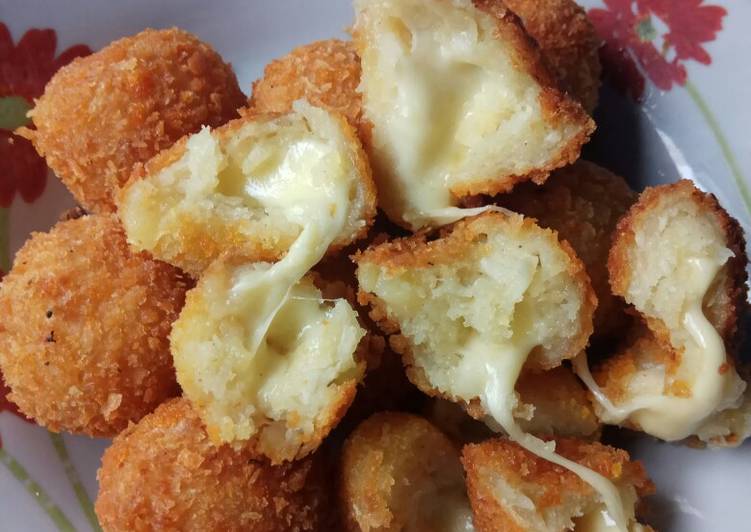 Resep Potato Cheese Ball With Mozarella Oleh Rofi Nursiami Cookpad