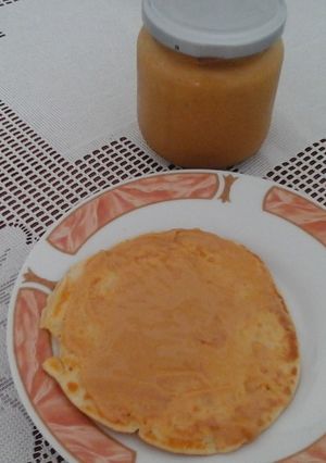Una foto de Pankes caseros con crema de maní