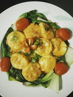 Foto resep Egg tofu with salted egg and garlic pokcoy