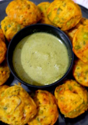 A picture of Besan Vegetable Appe.