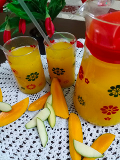 मैंगो फ्रूटी (Mango fruity recipe in Hindi) रेसिपी मुख्य फोटो