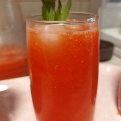 A picture of Watermelon lemonade.