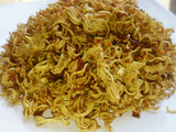 Mie kriuk pesto pedas manis