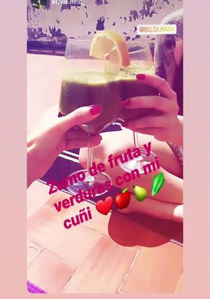 Una foto de Smoothie de frutas y verduras 🍍🍋🥬