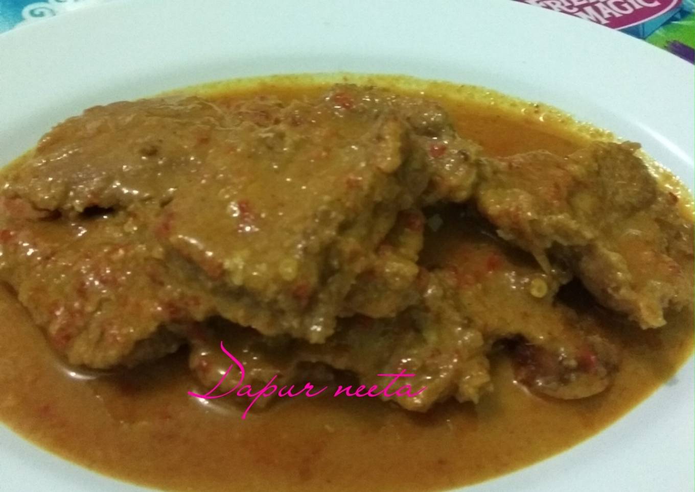 Lapis daging rasa rendang