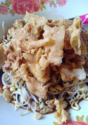 Foto resep Rujak mie simple paste 🤣n
