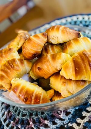Una foto de Medialunas con relleno 🥐