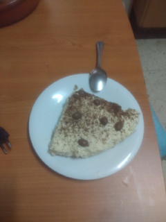 Una foto de Tarta fría de mousse de turrón y chocolate