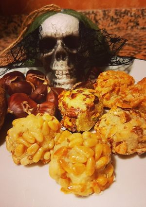 Una foto de Panellets de pinyons