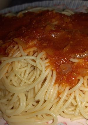 صورة لوصفة معكرونه سباغيتي بالصوص الاحمر