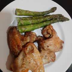 Una foto de Alitas de pollo con pimentón