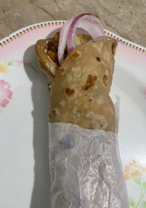 A picture of Chicken tandoori wrap.