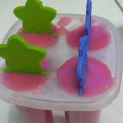 A picture of Es Mambo Tepung Kue.