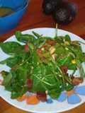 Ensalada de espinacas con tocino de un estudiante PZ