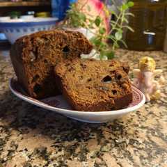 Una foto de Budín Delicioso con dulce de batata y chocolate