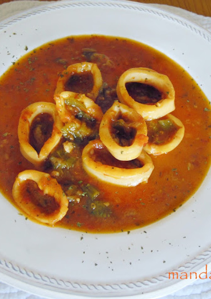 Una foto de Calamares en salsa a la malagueña