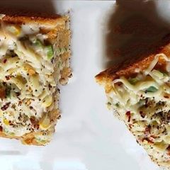 Bread Sandwich Pizza A picture of Bread Sandwich Pizza.
