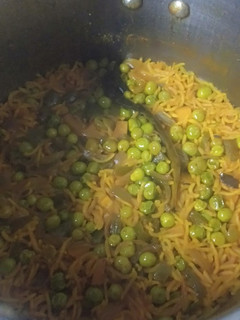 અવધિ વેજીટેબલ પુલાવ (Awadhi Vegetable Pulao Recipe In Gujarati) રેસીપી મુખ્ય ફોટો