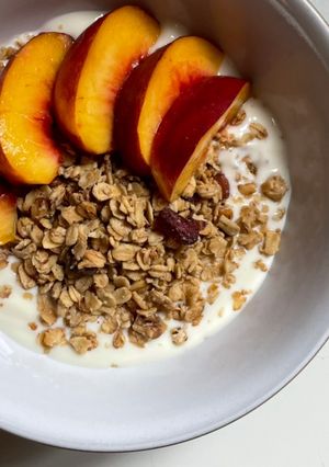 A picture of Maple Granola.