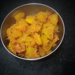 A picture of Craii Al (Pumpkin Curry).