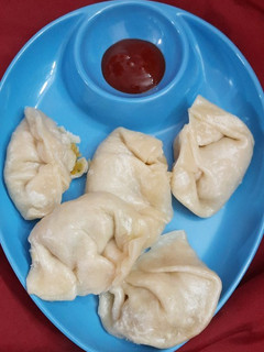 मिक्स वेज मोमोज (mix veg momos recipe in Hindi) रेसिपी मुख्य फोटो