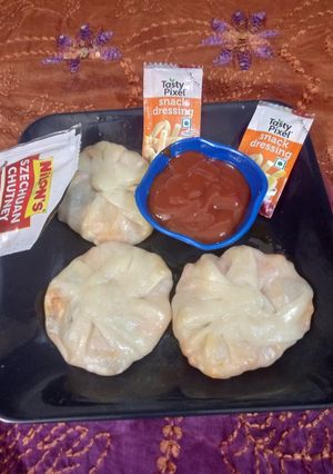 A picture of Steamed Kachori.