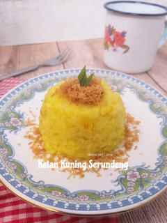 Foto resep Ketan Kuning Serundeng
