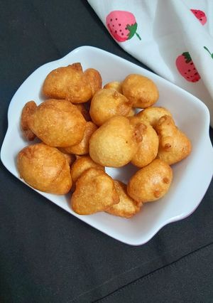 A picture of Gulgule | Easy Bihari Snack.