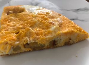 Una foto de Tortilla de huevo con plátano maduro