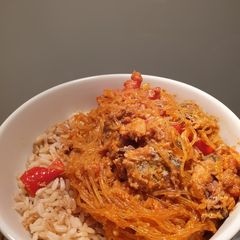 A picture of Indonesian stir fry mihun with sardines.