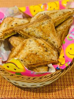 A picture of Potato Sandwiches.