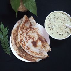 A picture of Ulli karam dosa.