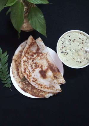 A picture of Ulli karam dosa.