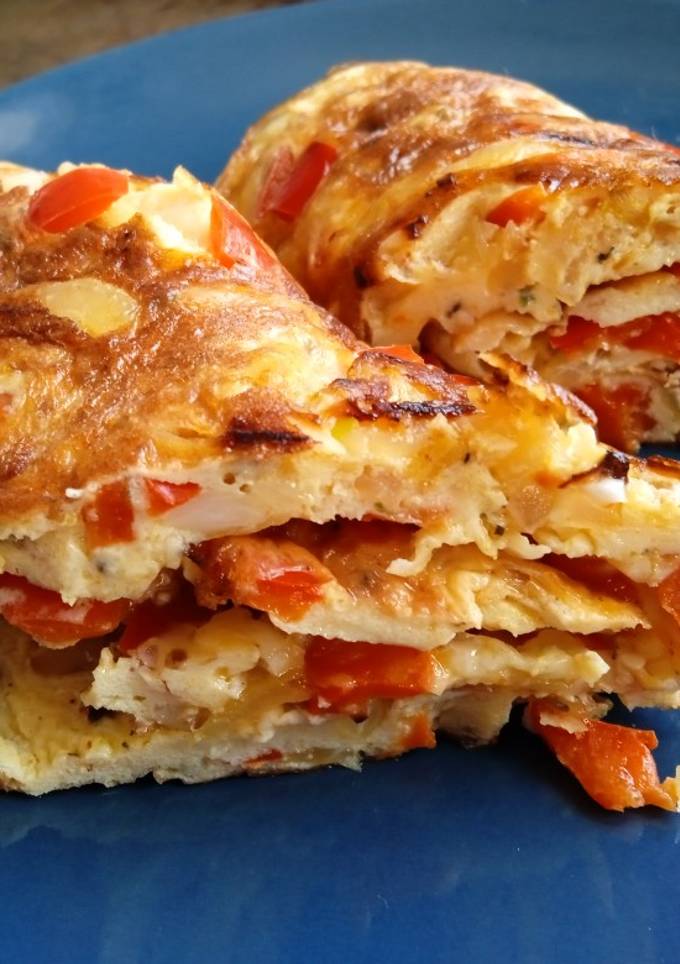 Омлет с луком и болгарским перцем