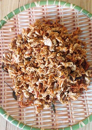 Hình của món Khô gà lá chanh.