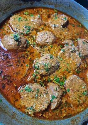 A picture of Egg curry.