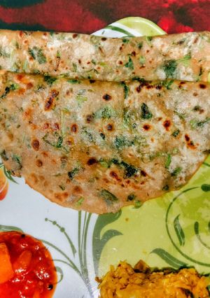 সুস্বাদু মেথি পরোটা (Suswadu Methi Parota recipe in bengali) রেসিপির প্রধান ছবি