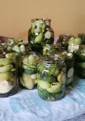 Zöld dinnye /zöld paradicsom/uborka mix recept fotója