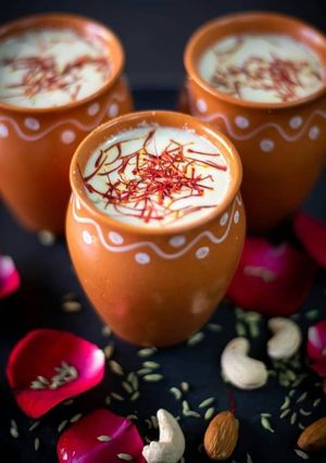 A picture of Thandai kheer.