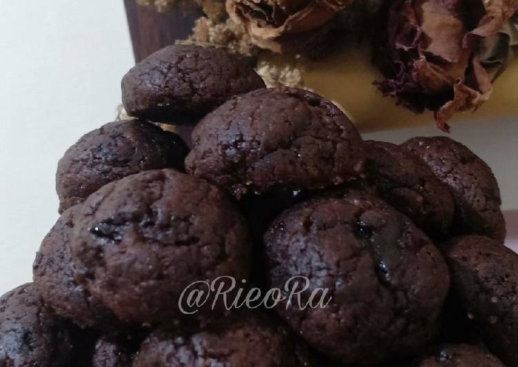 Cara Gampang Menyiapkan Cookies Double Choco NO OVEN, Lezat