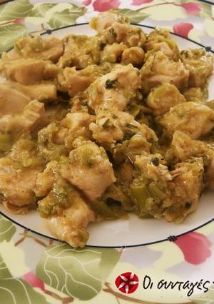 A picture of Pan-fried pork and chicken with leeks (Prasotigania).