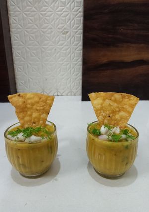 A picture of Sindhi Daal Pakwan.
