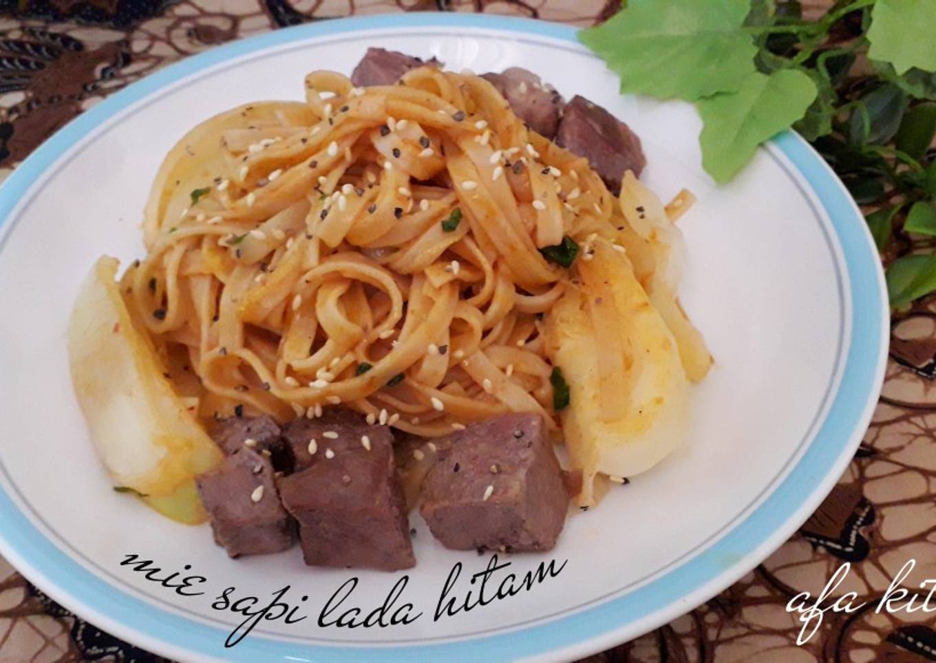 Mie sapi lada hitam