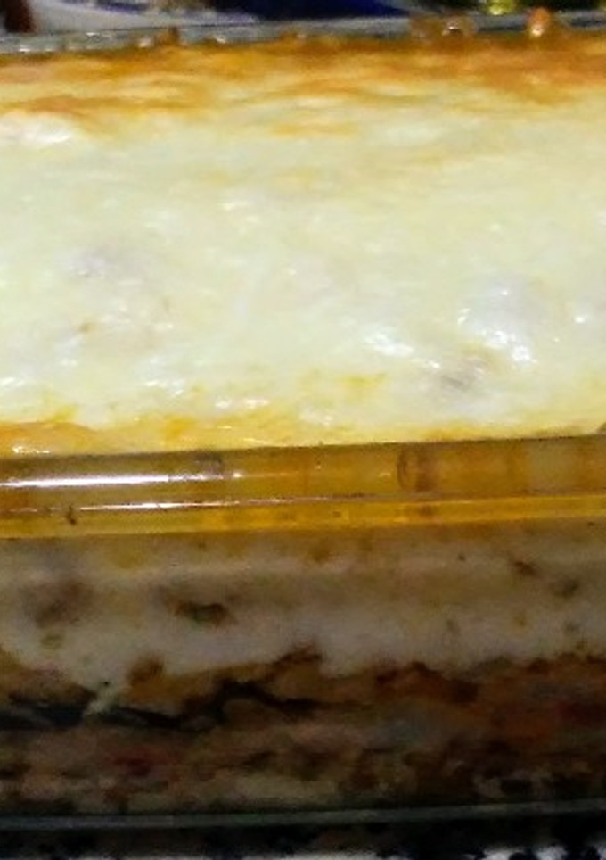 Una foto de Moussaka griega